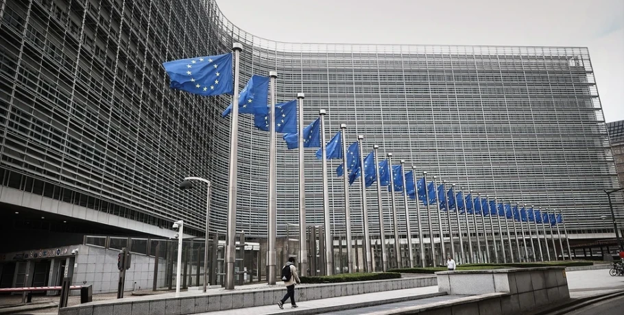 Έτοιμη να εφαρμόσει την εμπορική συμφωνία με τη Mercosur η Κομισιόν, παρά την ψήφο του Κοινοβουλίου για καθυστέρηση