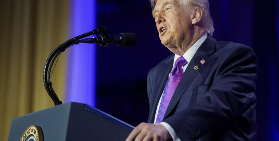 Τραμπ: Θέλει το όνομά του σε σιδηροδρομικό σταθμό και αεροδρόμιο, για να αποδεσμεύσει χρήματα για έργα