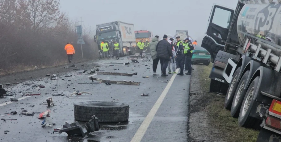 Οίδημα στον αυχένα έχει ο τρίτος τραυματίας του τροχαίου - Χειρουργείται στη Ρουμανία, επέμειναν οι γιατροί του ΕΚΑΒ να μείνει υπό παρακολούθηση
