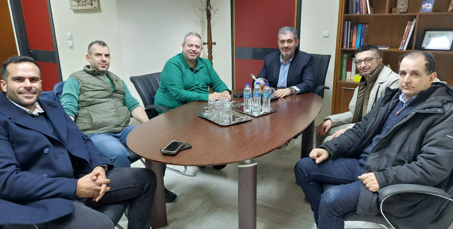 Τον Πρόεδρο του Επιμελητηρίου Πιερίας επισκέφθηκαν μέλη της διοίκησης του Σκακιστικού Ομίλου Κατερίνης
