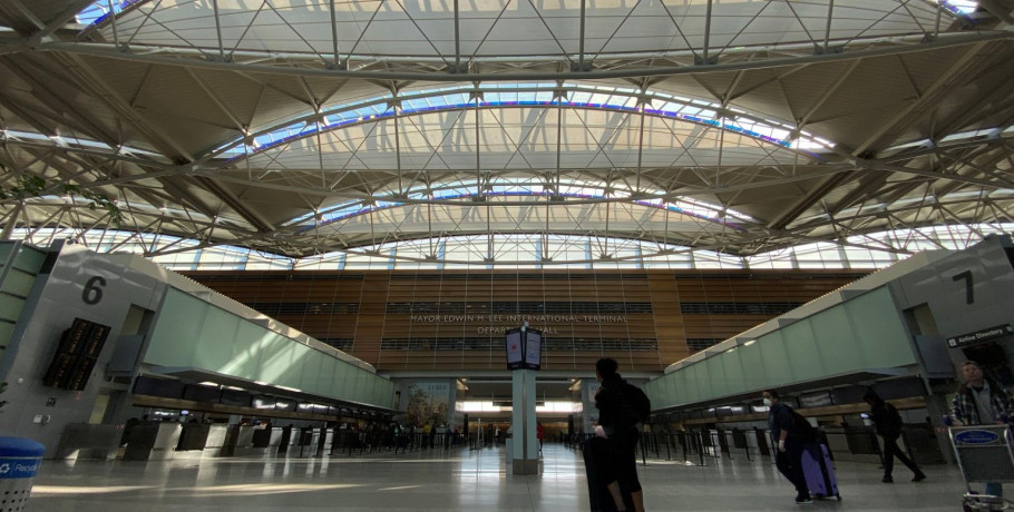 Συναγερμός στην Ασία για τον ιό Νίπα – Ενισχυμένοι έλεγχοι σε σύνορα και αεροδρόμια