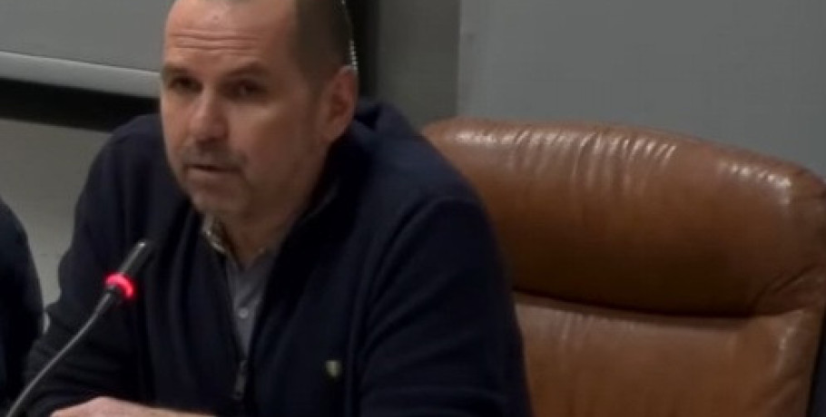 Παρέμβαση Φίλιππου Γκιούρου στο Δημοτικό Συμβούλιο Έδεσσας: Ερωτήματα για Άρνισσα, αναθέσεις και κλίμα έντασης