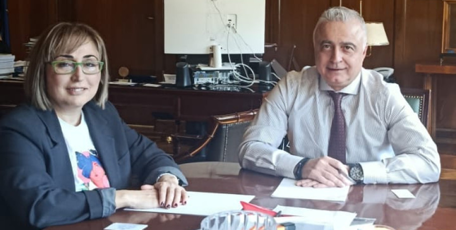 Στον Υφυπουργό Ανάπτυξης η Στέλλα Αραμπατζή