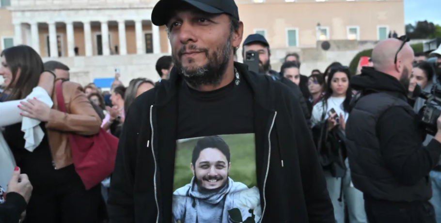 Οργή Ρούτσι - Γιατί καθυστερούν οι εκταφές και οι εξετάσεις