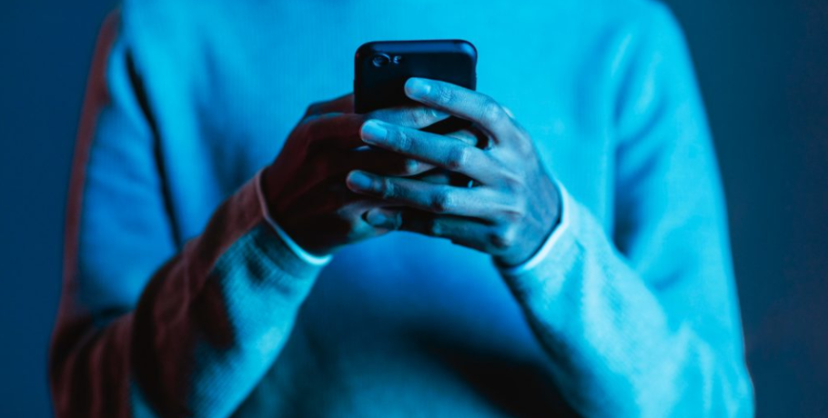 Νέο απατηλό μήνυμα για δήθεν πληρωμή τροχονομικής παράβασης