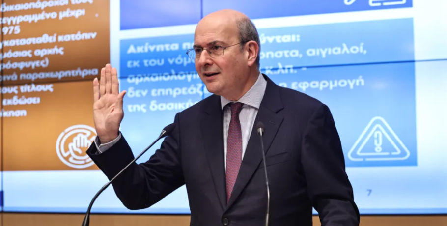 «Μάχη με το βαθύ κράτος» δίνει ο Χατζηδάκης με 14 παρεμβάσεις