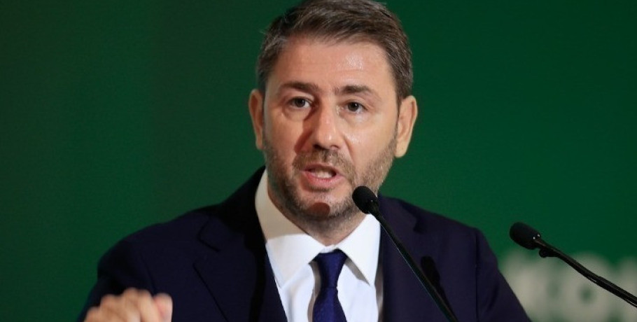 Ανδρουλάκης: «Ο στόχος μας μπορεί να υλοποιηθεί μόνο μέσα από μια μεγάλη πολιτική αλλαγή»