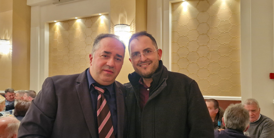 Παρών με μεγάλη παρέα ο Πέτρος Γαλανός στην εκδήλωση του Επιμελητηρίου