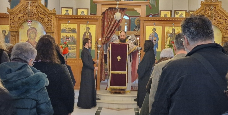 Κυριακή της Απόκρεω στον Ιερό Ναό Πάντων των εν Θεσσαλονίκη Αγίων – Λειτούργησε και κήρυξε ο π. Χερουβείμ
