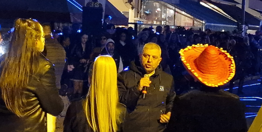 Νίκος Παρούτογλου: Το Καρατζοβίτικο Καρναβάλι γίνεται κάθε χρόνο και καλύτερο