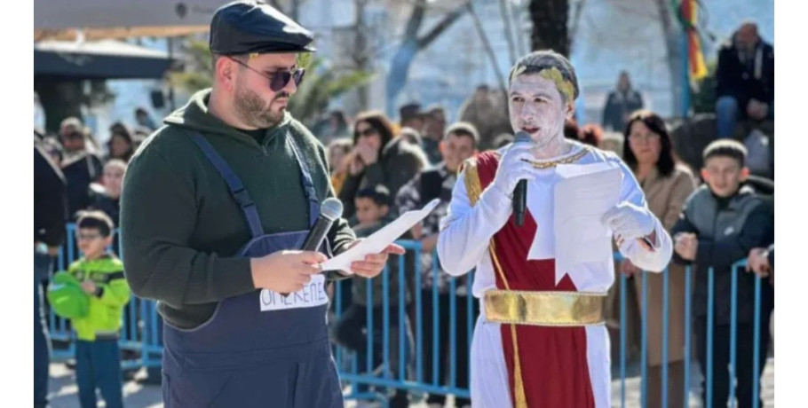 Κρύα Βρύση Πέλλας: Παρέλαση με παλμό και φαντασία στο 32ο Καρναβάλι – Στο τιμόνι της παρουσίασης ο Νίκος Χαρδαλιάς