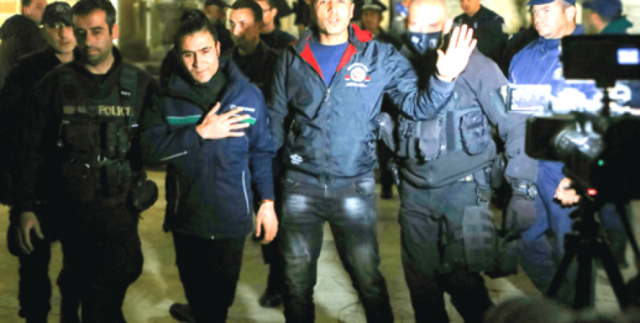 Σήμερα η προβολή του ντοκιμαντέρ «142 χρόνια» του Στέλιου Κούλογλου στην αίθουσα του Εργατικού Κέντρου Γιαννιτσών