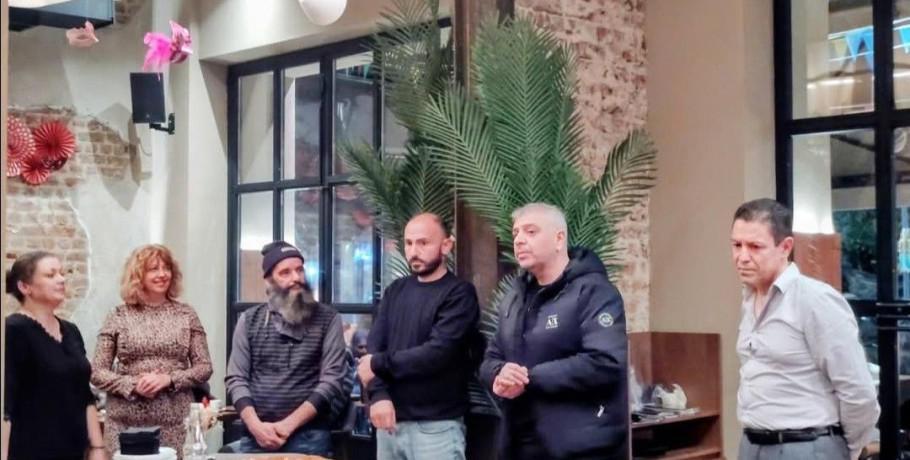 Οι πολύτεκνοι της Αλμωπίας έκοψαν την βασιλόπιτα τους