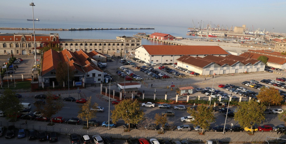 Θεσσαλονίκη: Εντοπίστηκε οβίδα του Β’ Παγκοσμίου Πολέμου στον βυθό του 6ου προβλήτα