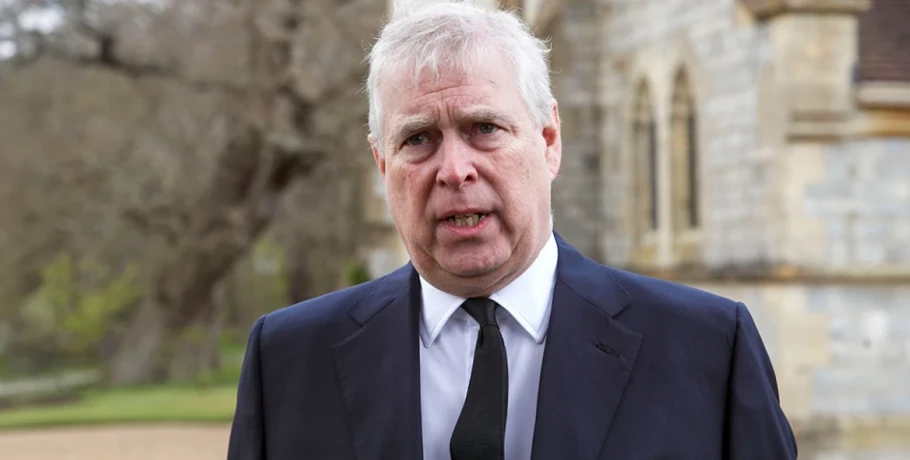 Ο λόγος της σύλληψης του έκπτωτου πρίγκιπα Άντριου, τα email στον Επστάιν που τον «έκαψαν» και τα επόμενα βήματα των Αρχών