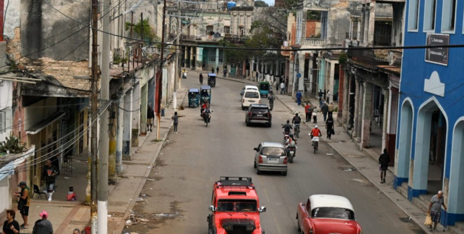 Ενεργειακή ασφυξία στην Κούβα: Αδειάζουν τα ρεζερβουάρ, κλείνουν θέρετρα και ακυρώνονται πτήσεις