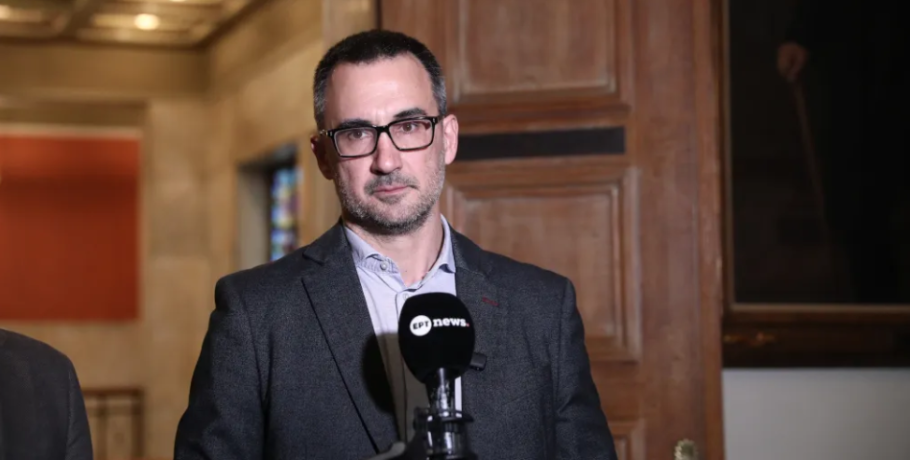 Χαρίτσης: Να τον χαίρεστε τον υπουργό σας κύριε Μητσοτάκη