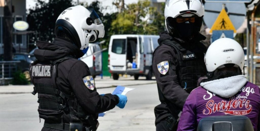 Συνεχίζονται οι έλεγχοι στην Κεντρική Μακεδονία για τη χρήση προστατευτικού κράνους