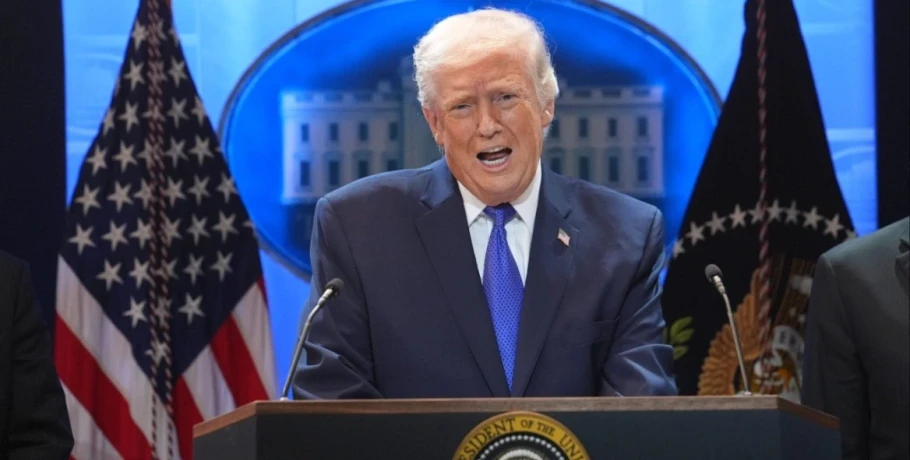 Σφοδρή επίθεση Τραμπ στο Ανώτατο Δικαστήριο για την ακύρωση των δασμών: «Ντρέπομαι, υποτάχθηκαν σε ξένες επιρροές»