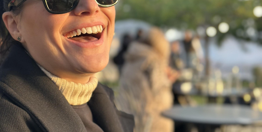 Ελένη Λαζάρου: Μια νέα, δυναμική γυναίκα που συνδύασε τον επαγγελματισμό με την προσφορά στον πολιτισμό