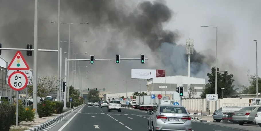 Κόλαση στη Μέση Ανατολή: Μπαράζ ισραηλινών βομβαρδισμών σε Ιράν και Λίβανο - «Έτοιμοι για πόλεμο μακράς διαρκείας» απειλεί ξανά η Τεχεράνη