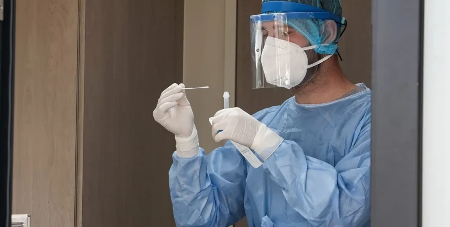 Κορωνοϊός: Νέα μελέτη υποστηρίζει ότι η πραγματική προέλευση του ίσως δεν είναι αυτή που πιστεύαμε