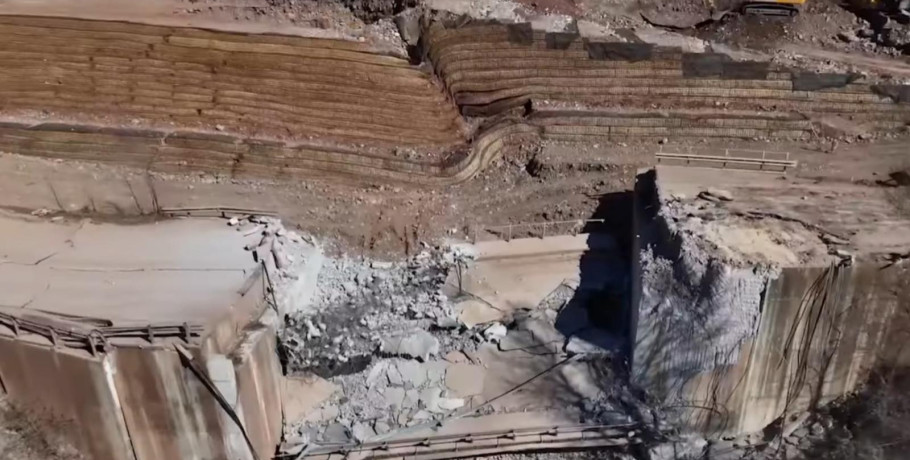 Κομμένη στα δύο η Αλβανία -Γιατί καταρρέουν οι αυτοκινητόδρομοι της γειτονικής χώρας