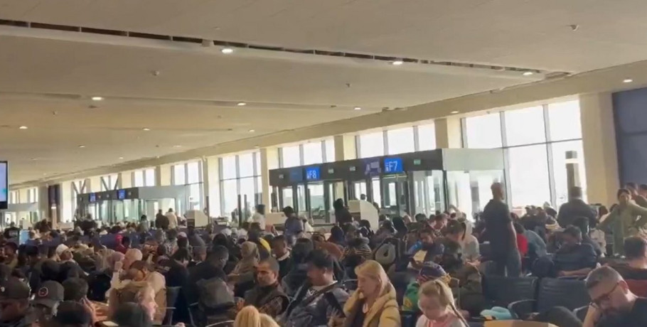 Χιλιάδες αιτήματα επαναπατρισμού: Πού βρίσκονται εγκλωβισμένοι οι περισσότεροι Έλληνες- Τι σχεδιάζει το ΥΠΕΞ