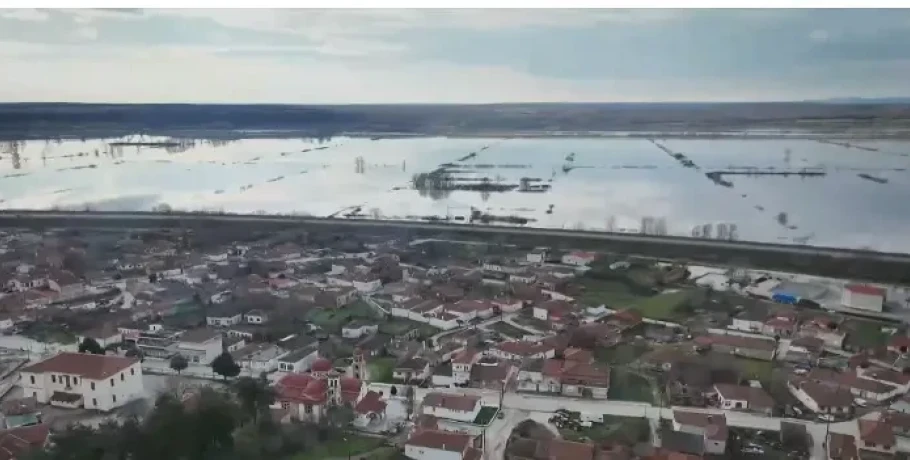 Χίλια κυβικά νερό ανά δευτερόλεπτο στον Έβρο από τη Βουλγαρία: 150.000 στρέμματα είναι βυθισμένα