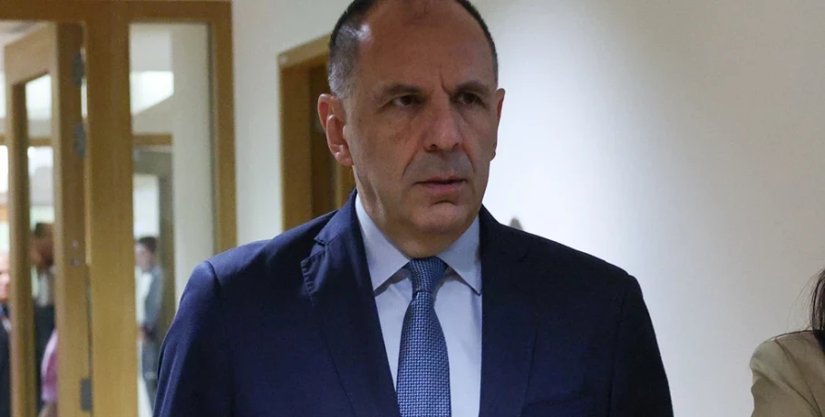 Γεραπετρίτης: Θεωρώ η Σούδα δεν απειλείται, συνεχίζονται οι επιχειρήσεις επαναπατρισμού από τη Μέση Ανατολή