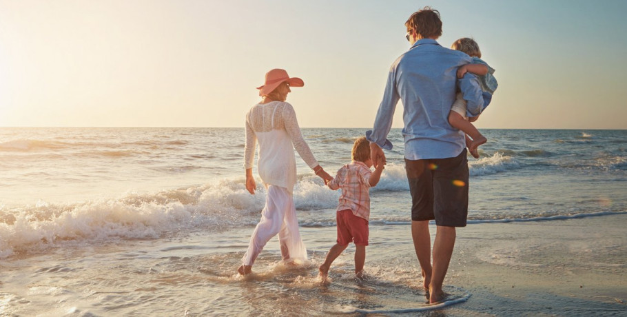 Καταρρέουν οι γεννήσεις -Ηχηρό καμπανάκι και για το ασφαλιστικό σύστημα