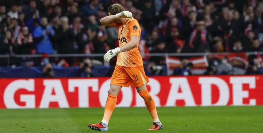 To δράμα του 22χρονου τερματοφύλακα της Τότεναμ: Τα λάθη που χάρισαν δύο γκολ στην Ατλέτικο, η αλλαγή στο 17ο λεπτό και η αντίδραση του Τούντορ