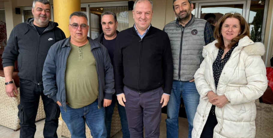 Συνάντηση Σταμενίτη με τους Συλλόγους Ξενοδόχων Λουτρακίου και Αλμωπίας