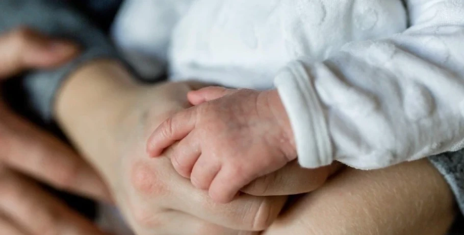 Επίδομα παιδιού: Πότε λήγει η προθεσμία υποβολής αιτήσεων, πώς υπολογίζεται το ποσό