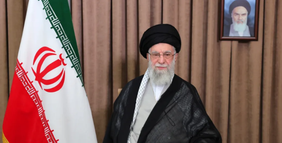 Αλί Χαμενεΐ: Ποιος ήταν ο αδιάλλακτος ανώτατος ηγέτης της Ισλαμικής Δημοκρατίας του Ιράν