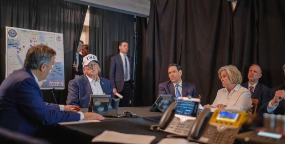 Ανάλυση Guardian: Ο Τραμπ και η χειρότερη προεδρική απόφαση εξωτερικής πολιτικής στην Ιστορία