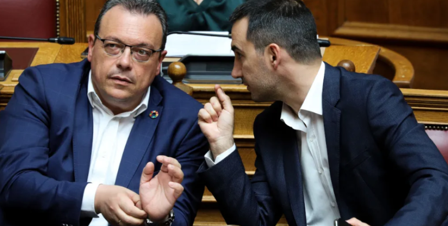 Φάμελλος και Χαρίτσης ζητούν άμεση σύγκληση Συμβουλίου πολιτικών αρχηγών