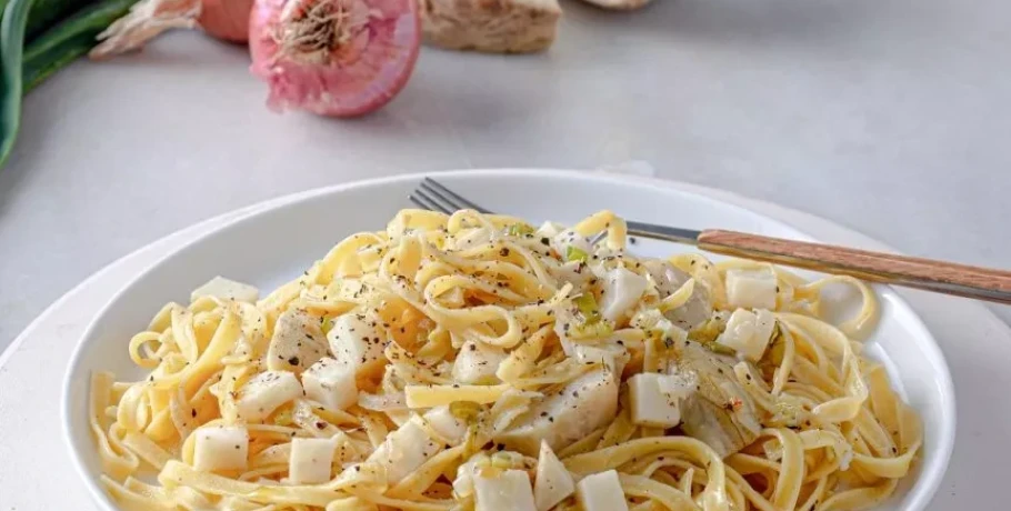 Σαρακοστιανές μακαρονάδες: Ταλιατέλες με αγκινάρες και σελινόριζα -Λιγκουίνι με σέλερι και ταχίνι