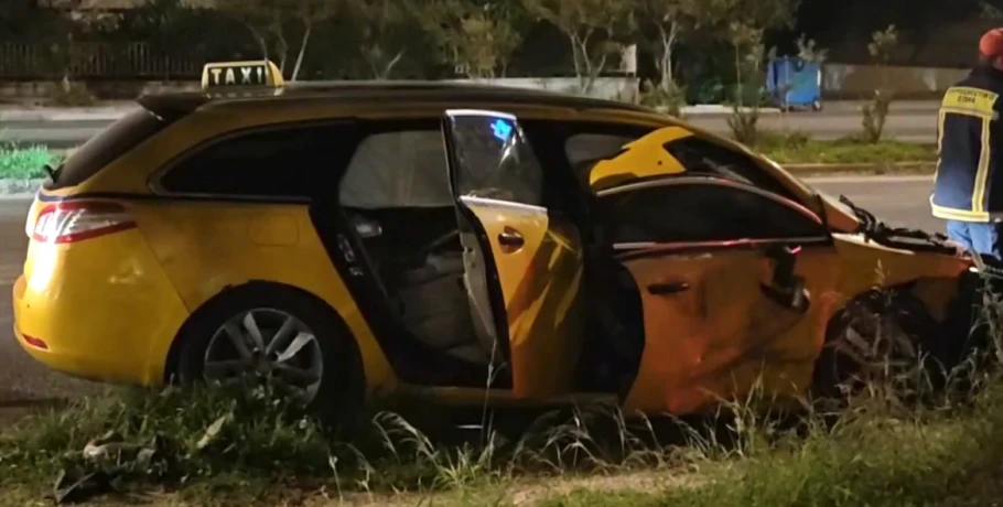 Τροχαίο στη Βούλα: Νεκρή η 58χρονη οδηγός ταξί που συγκρούστηκε με ΙΧ στην παραλιακή