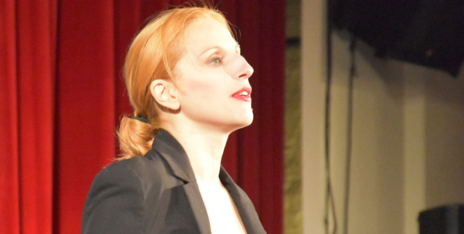 Ωδή στην Παγκόσμια Ημέρα της Γυναίκας / Η παράσταση «Τίμιες Πόρνες» της Λένας Τερκεσίδου στο Δημοτικό Θέατρο Νάουσας