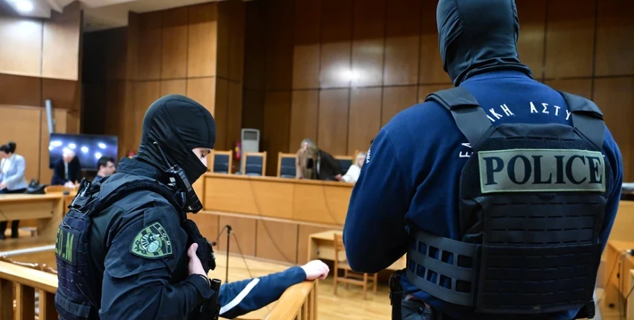 Χρυσή Αυγή: Ανακοινώθηκαν οι ποινές  – 13 χρόνια κάθειρξης σε Μιχαλολιάκο και Κασιδιάρη