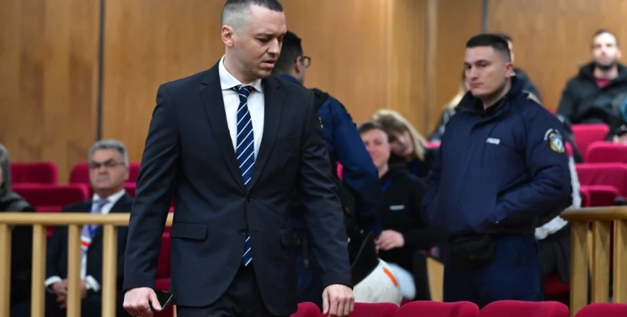 Εγκληματική οργάνωση και στο Εφετείο η Χρυσή Αυγή, ένοχοι και οι 42 κατηγορούμενοι