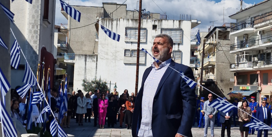 Δυναμική παρουσία του Γιάννη Στεφανίδη στους εορτασμούς της 25ης Μαρτίου στην Αριδαία
