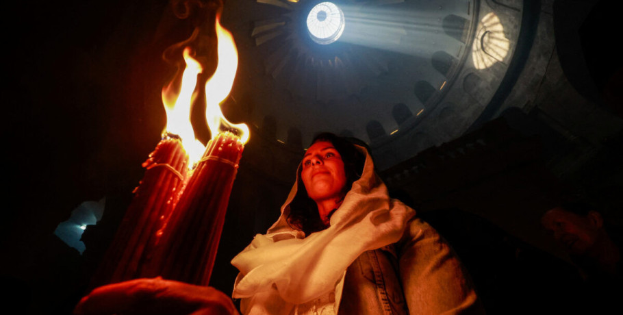 Αγωνία για το Άγιο Φως - Τι ζητά το Πατριαρχείο Ιεροσολύμων από τον Νετανιάχου