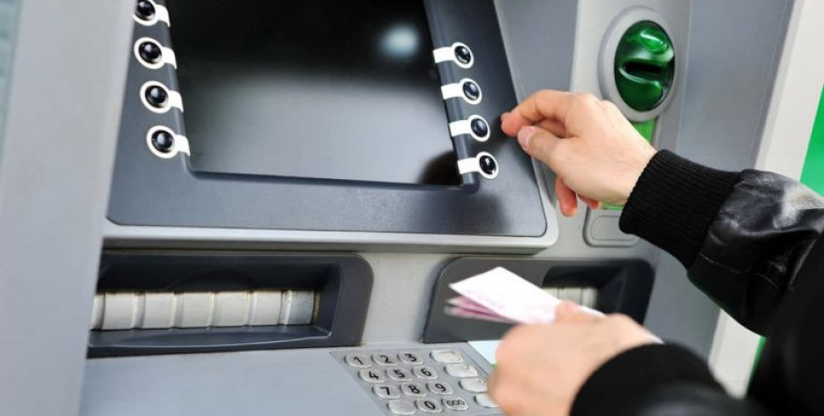 Σε ισχύ από σήμερα η νέα αύξηση στον κατώτατο μισθό: Στα 920 ευρώ -Αυξάνονται 19 επιδόματα