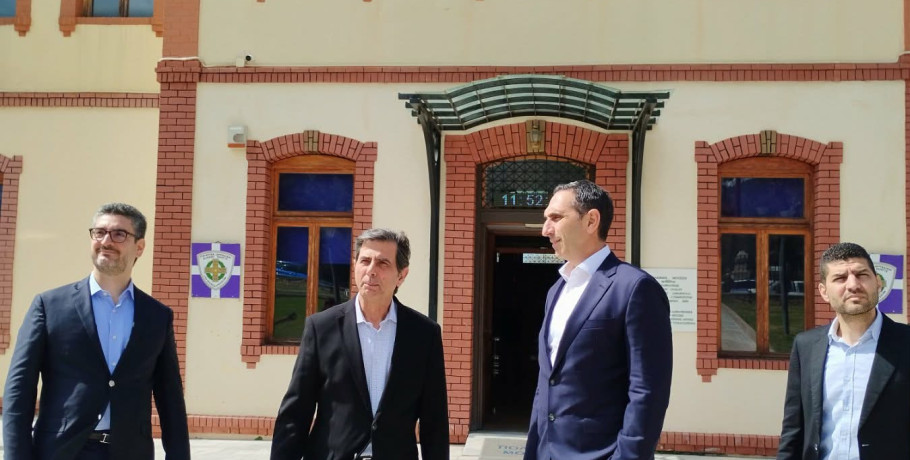 Ξενάγηση του Κύπριου ΥΠΕΣ από τον ΥΜΑΘ  στο Πολεμικό Μουσείο Θεσσαλονίκης