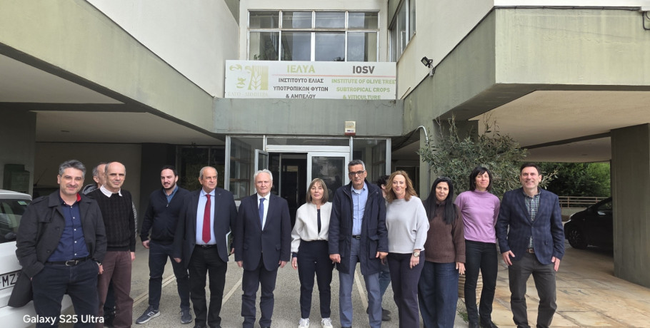 Ο ΥφΑΑΤ Γιάννης Ανδριανός στο Ινστιτούτο Ελιάς, Υποτροπικών Φυτών και Αμπέλου του ΕΛΓΟ-ΔΗΜΗΤΡΑ στα Χανιά