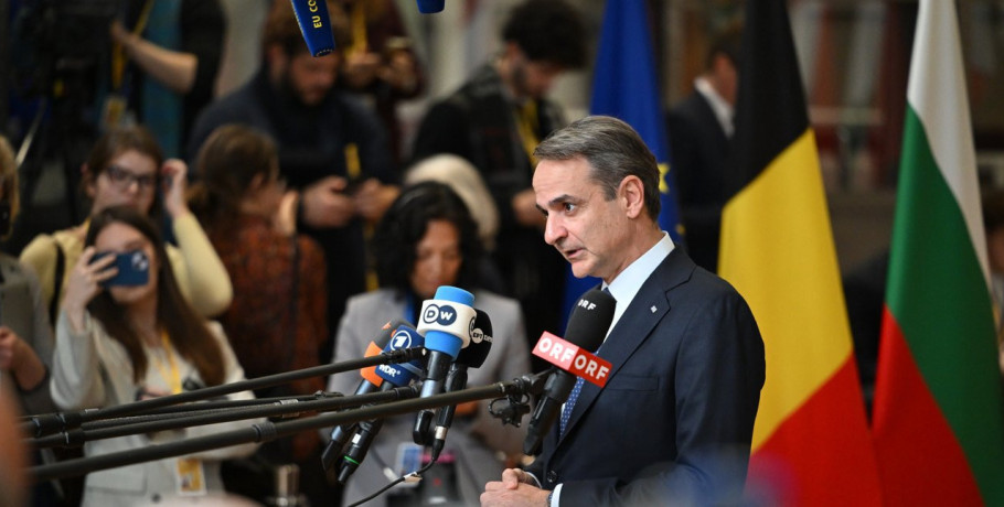 Αναχωρεί για τις Βρυξέλλες ο πρωθυπουργός -Προωθεί μέτρα, σε επίπεδο ΕΕ, για τις τιμές στην ενέργεια