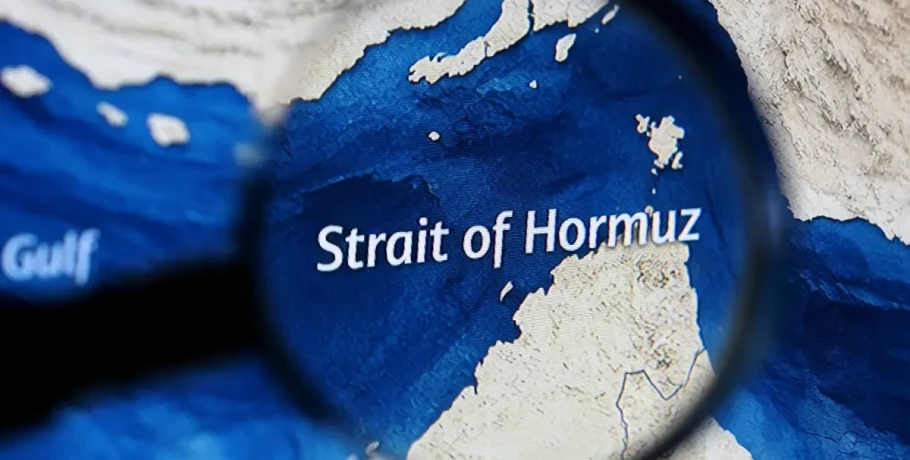 Νάρκες, πύραυλοι, χιλιόμετρα ακτογραμμής: Γιατί το Ιράν έχει το πάνω χέρι στα Στενά του Ορμούζ