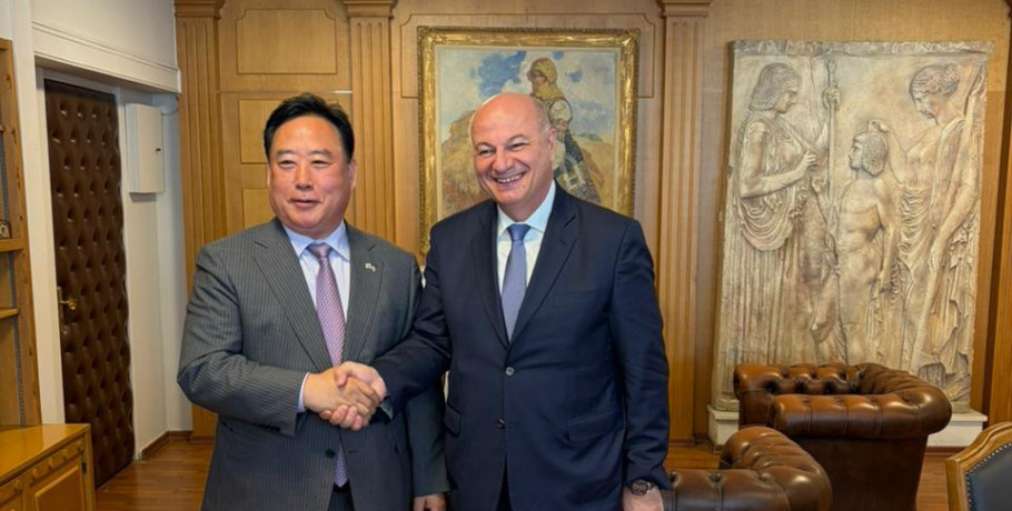 Συνάντηση του Υπουργού Αγροτικής Ανάπτυξης και Τροφίμων, Κώστα Τσιάρα με τον Πρόεδρο της Επιτροπής Γεωργίας, Τροφίμων, Αγροτικών Υποθέσεων, Ωκεανών και Αλιείας της Εθνοσυνέλευσης της Δημοκρατίας της Κορέας,EohKiy-ku